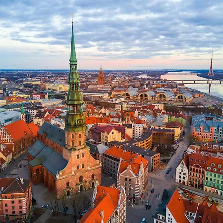 Apartamento Wide & Light - Self Check In Riga
