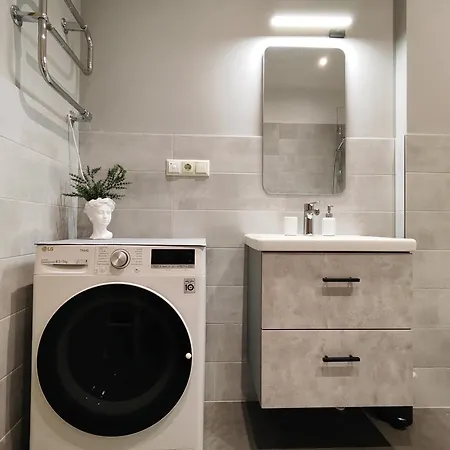 Apartment Wide & Light - Self Check In Riga